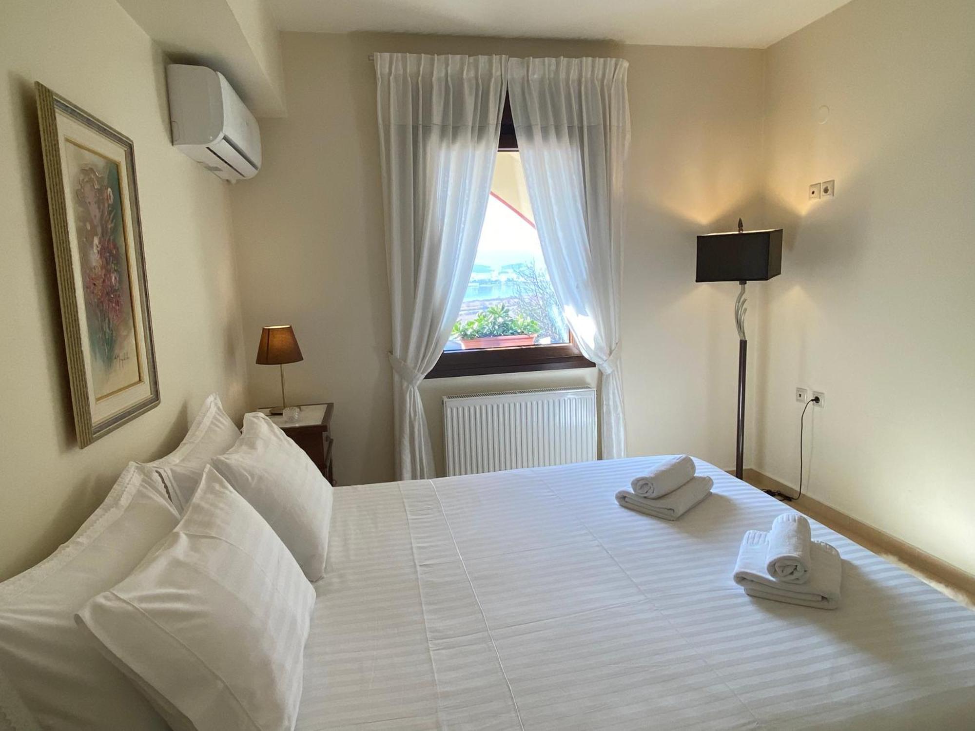 House With View In Amfithea Apartment Ioannina Luaran gambar